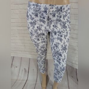 Mario Serrani Floral Print Cropped Pants